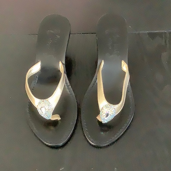 Miss Trish of Capri “Iridescence” gemstone sandal - Picture 1 of 5
